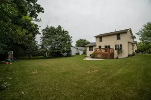 2304 Brookstone Ln, Waukesha, WI 53188 - Photo 46