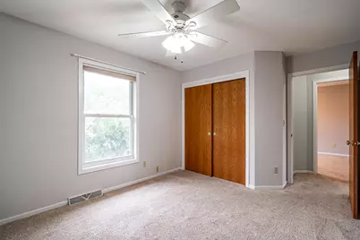 2304  Brookstone Ln, Waukesha, WI 53188 - Photo 32
