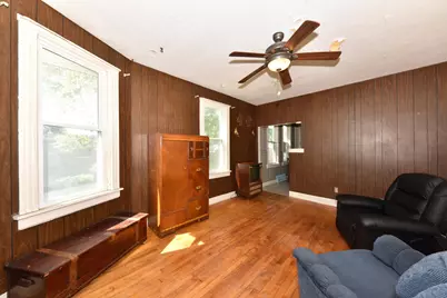 3063 S 8th St, Milwaukee, WI 53215 - Photo 6