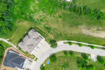 6751 S Prairiewood Ln #6749, Franklin, WI 53132 - Photo 8