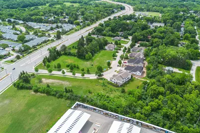 6751 S Prairiewood Ln #6749, Franklin, WI 53132 - Photo 6
