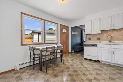 2421 W Bridge St, Milwaukee, WI 53221 - Photo 16