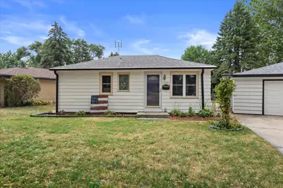 2421 W Bridge St, Milwaukee, WI 53221 - Photo 26