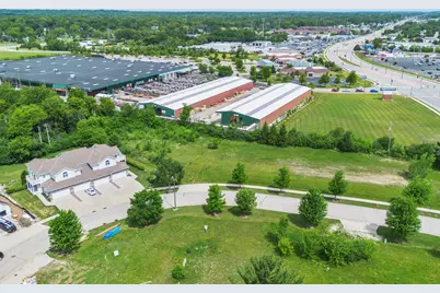 6741 S Prairiewood Ln #6743, Franklin, WI 53132 - Photo 14
