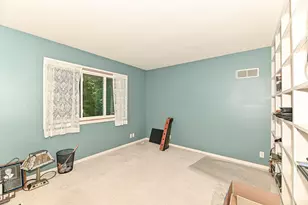 3554 Cranberry Ln, Racine, WI 53404 - Photo 16