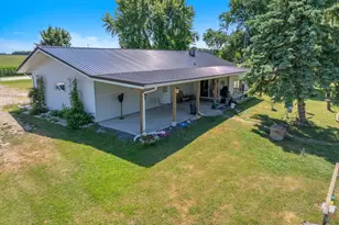 W6973 Kenyon Rd, Byron, WI 53065 - Photo 26