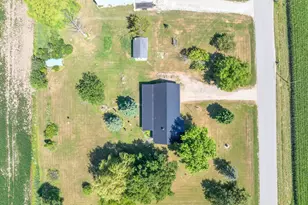 W6973 Kenyon Rd, Byron, WI 53065 - Photo 6