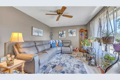 W6973  Kenyon Rd, Byron, WI 53065 - Photo 8