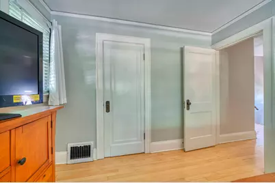 426 N 70th St, Wauwatosa, WI 53213 - Photo 28