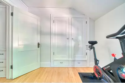 426 N 70th St, Wauwatosa, WI 53213 - Photo 32