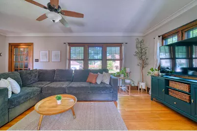 426 N 70th St, Wauwatosa, WI 53213 - Photo 18