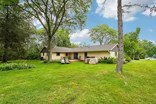 1389 Glenbrook Dr, Cedarburg, WI 53012 - Photo 20