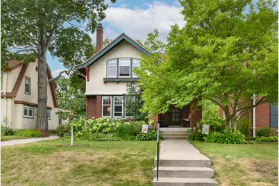 4915 W Woodlawn Ct, Milwaukee, WI 53208 - Photo 2