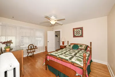 4915 W Woodlawn Ct, Milwaukee, WI 53208 - Photo 30