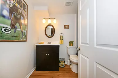 4915 W Woodlawn Ct, Milwaukee, WI 53208 - Photo 44