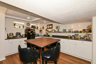 4915 W Woodlawn Ct, Milwaukee, WI 53208 - Photo 30