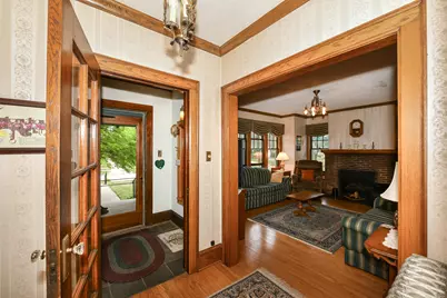 4915 W Woodlawn Ct, Milwaukee, WI 53208 - Photo 6