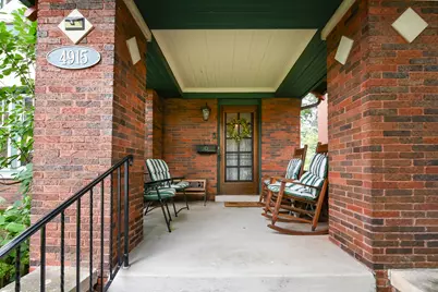 4915 W Woodlawn Ct, Milwaukee, WI 53208 - Photo 4