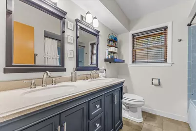 11825 W Elmhurst Pkwy, Wauwatosa, WI 53226 - Photo 20