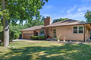 11825 W Elmhurst Pkwy, Wauwatosa, WI 53226 - Photo 36