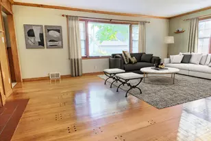 9715 W Wisconsin Ave, Wauwatosa, WI 53226 - Photo 8