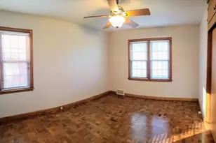 9715 W Wisconsin Ave, Wauwatosa, WI 53226 - Photo 10
