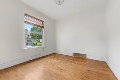 2910 N 17th St, Milwaukee, WI 53206 - Photo 6