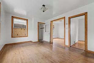 2910 N 17th St, Milwaukee, WI 53206 - Photo 4