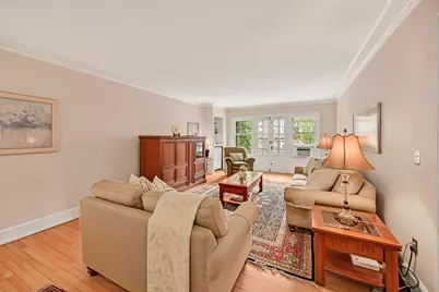 2009 N Prospect Ave #20, Milwaukee, WI 53202 - Photo 4