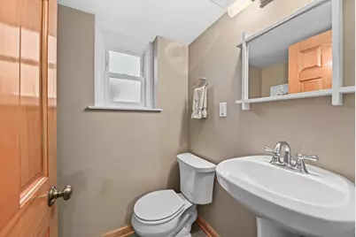 10336 W Park Ridge Ave, Wauwatosa, WI 53222 - Photo 28