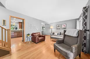10336 W Park Ridge Ave, Wauwatosa, WI 53222 - Photo 14