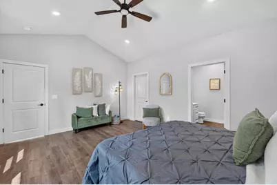 5315  Emstan Hills Rd, Racine, WI 53405 - Photo 6