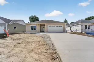 5323 Emstan Hills Rd, Racine, WI 53406 - Photo 1