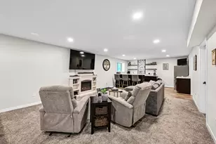 N174W20564 Laurel Springs Cir, Jackson, WI 53037 - Photo 26