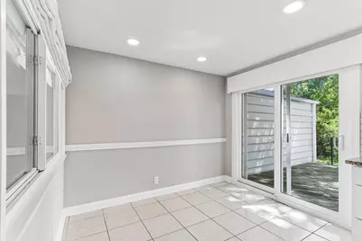 9035 W Morgan Ave, Milwaukee, WI 53228 - Photo 16