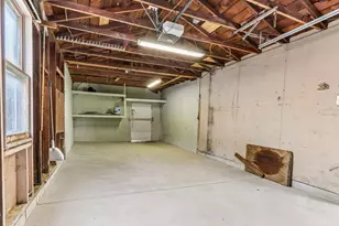 9035 W Morgan Ave, Milwaukee, WI 53228 - Photo 26