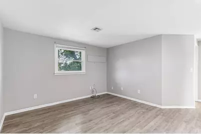9035 W Morgan Ave, Milwaukee, WI 53228 - Photo 18