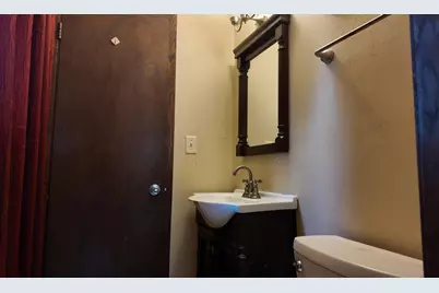 8334 W Denver Ave, Milwaukee, WI 53223 - Photo 16