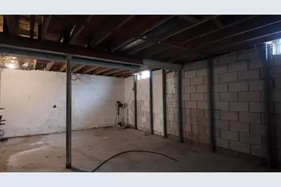 8334 W Denver Ave, Milwaukee, WI 53223 - Photo 22
