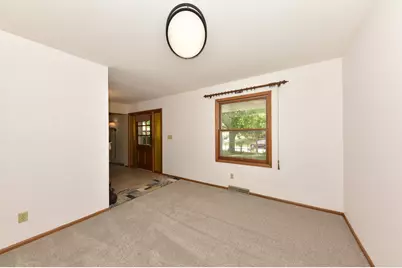 2751 N 118th St, Wauwatosa, WI 53222 - Photo 10