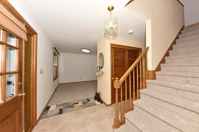 2751 N 118th St, Wauwatosa, WI 53222 - Photo 4