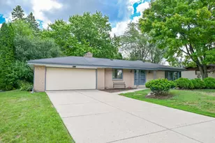 3660 S Joseph Rd, New Berlin, WI 53151 - Photo 30
