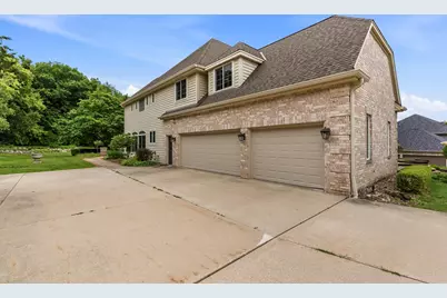 3230  Fordham Ct, Brookfield, WI 53005 - Photo 56