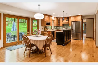 952  Greenway Ter, Hartland, WI 53029 - Photo 16