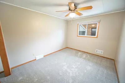 2419 S 81st St, West Allis, WI 53219 - Photo 28