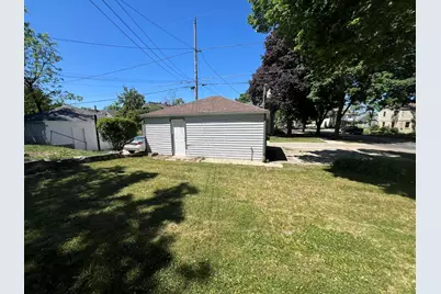 6402 W Girard Ave, Milwaukee, WI 53210 - Photo 4