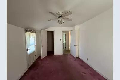 6402 W Girard Ave, Milwaukee, WI 53210 - Photo 18