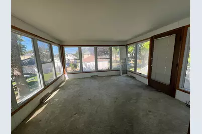 6402 W Girard Ave, Milwaukee, WI 53210 - Photo 10