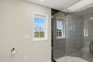W126N6432 Willow Ct, Menomonee Falls, WI 53051 - Photo 16
