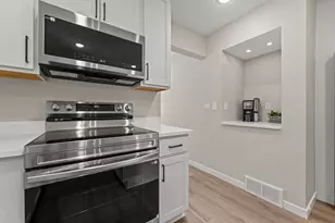 N61W23015 Silver Spring Dr, Sussex, WI 53089 - Photo 8